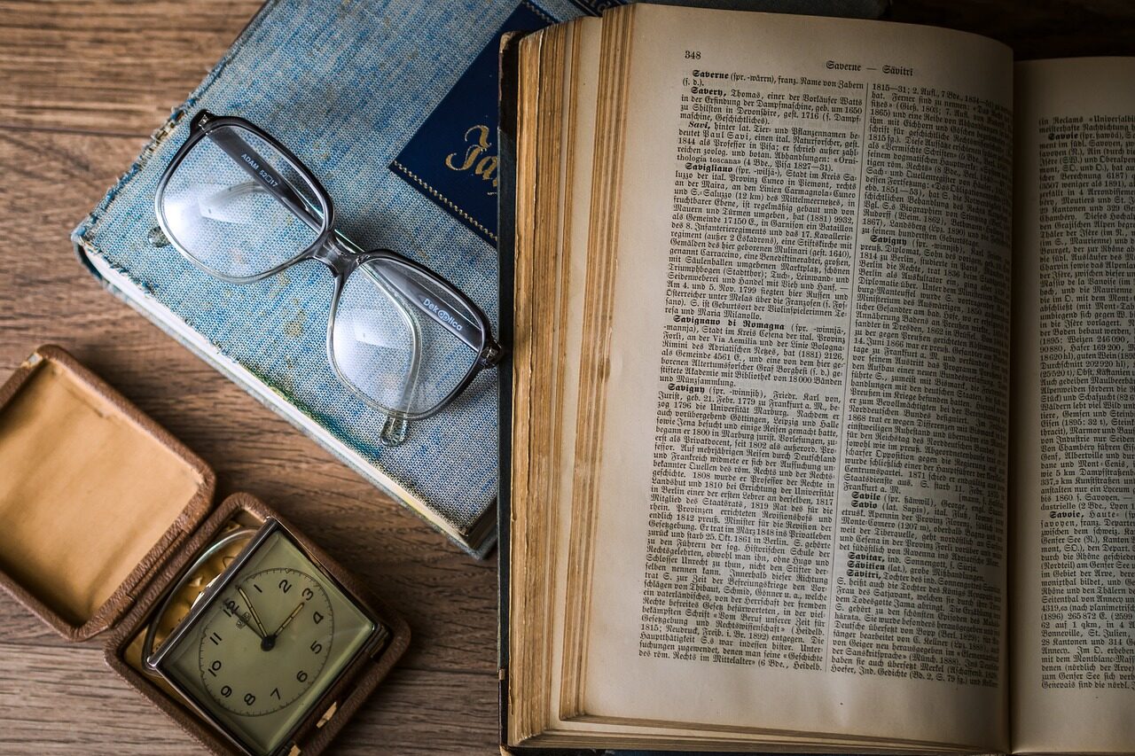 book, glasses, watch-1052014.jpg